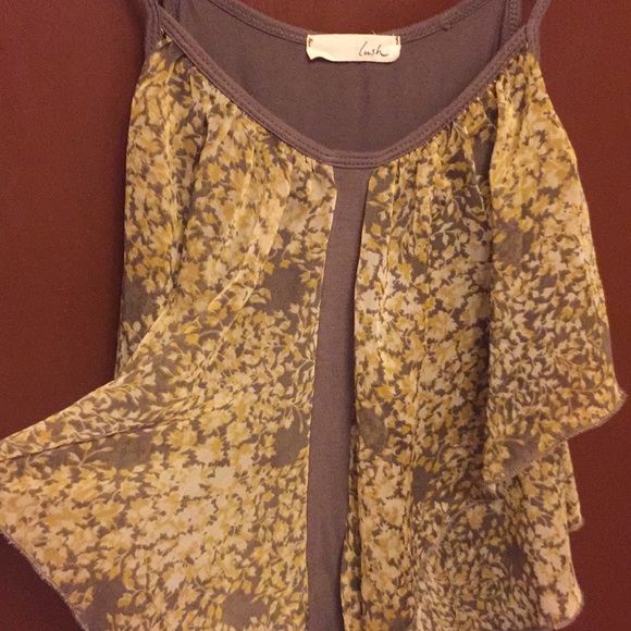 Beautiful floral tank top - Picture 2 of 3